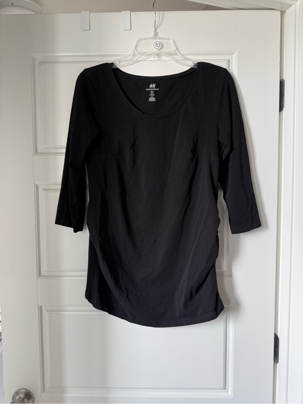 H&M Women's Mama Black 3/4 Short Sleeve Top